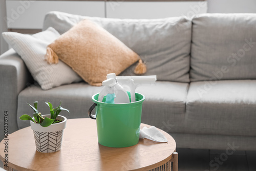 Home cleaning supplies in g...