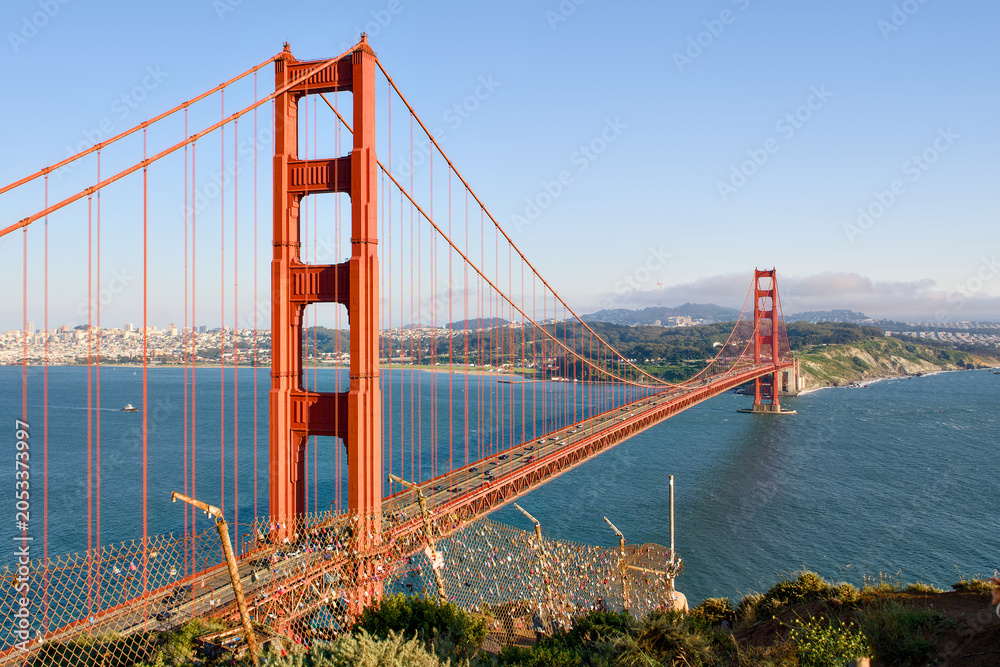 Fototapeta premium Golden Gate Bridge full span crossing San Francisco Bay from Marin Headlands overlook