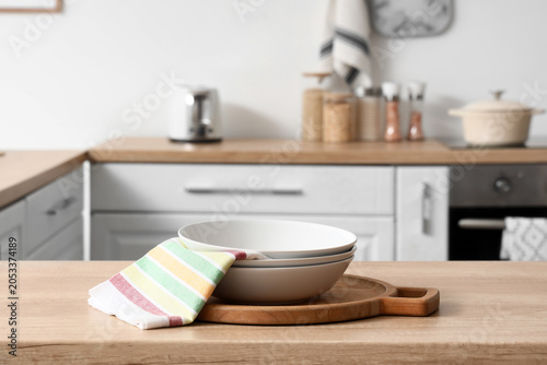 Clean kitchen countertop wi...