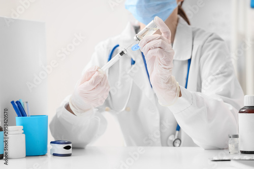 Medical professional prepar...