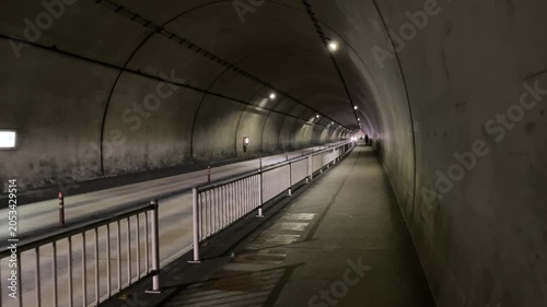 トンネル 交通 日本 歩道