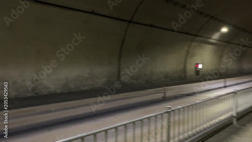 トンネル 交通 日本 歩道