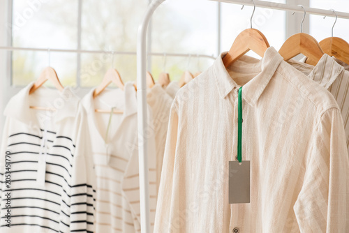 Retail clothing rack with b...