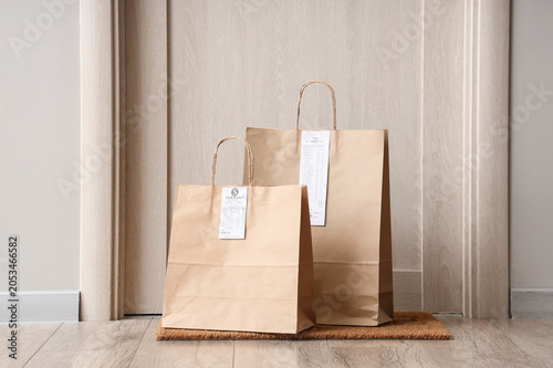 Grocery delivery service wi...