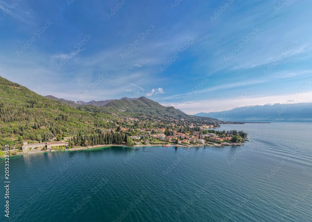 Obraz premium Aerial View of Punta San Vigilio Peninsula on Lake Garda, Italy