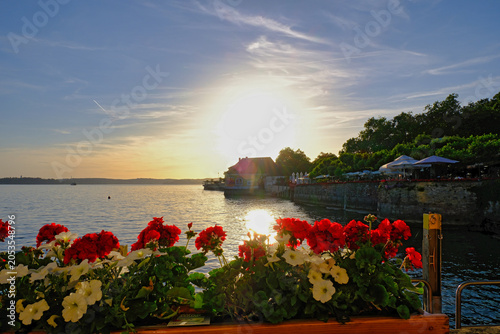 Bodensee, Abendstimmung an der Promenade von Meersburg