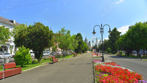 Bild auf Leinwand Trandafirilor Square, in the centre of Targu Mures, Transylvania, was completely deserted on that hot June morning