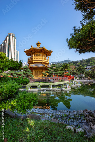 南蓮園池の伝統庭園と中国建築 香港 / Traditional Garden and Chinese Architecture at Nan Lian Garden Hong Kong