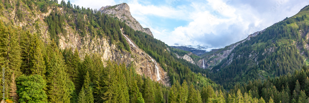 Fototapeta premium Mountain landscape near Gstaad, Switzerland