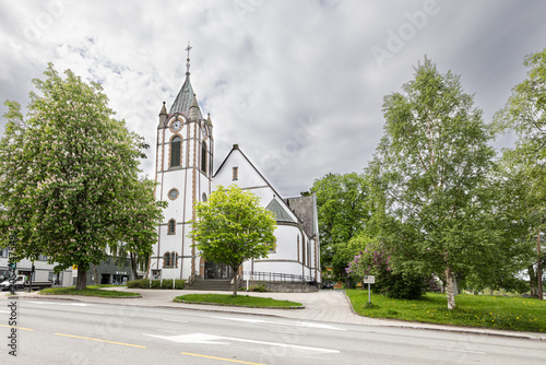 Fotografi Levanger Church is a long church in Levanger in Trondelag that was consecrated in 1902