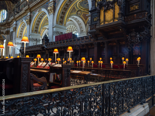Foto Inside St Paul's Cathedral in London, UK