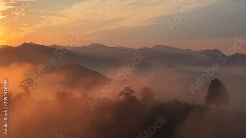 高千穂・国見ヶ丘に広がる雲海の絶景 空撮