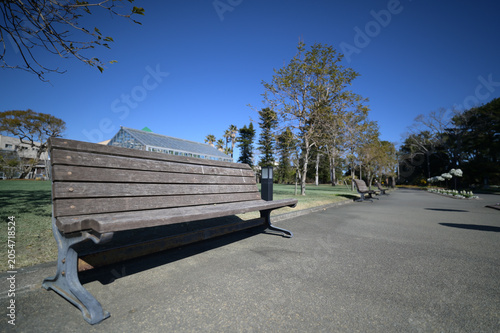 公園のベンチ