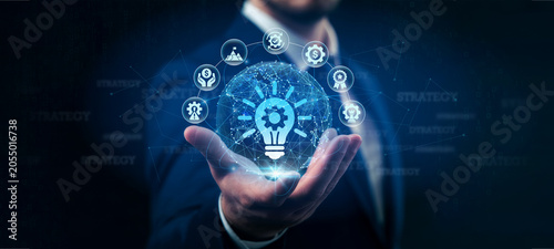 Foto Chief Strategy Officer hands holding roadmap Strategy formulation execution competitive advantage network connections long-term vision business model strategic planning