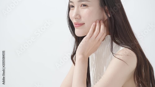 女性　スキンケア