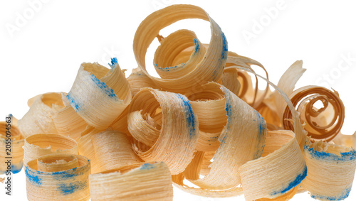 Fotografía Isolated pile of textured wood pencil shavings with blue marks and delicate spir