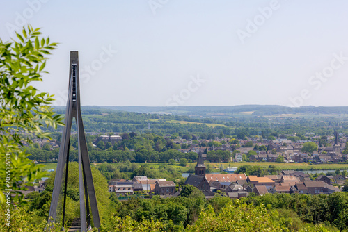 Foto Spring landscape, The terrain of hilly in Zuid-Limburg, Small town villages on hillside, Lanaye and Kanne in de Liège province, Walloon Region, Eijsden (Èèsjde) Border between Netherlands and Belgium