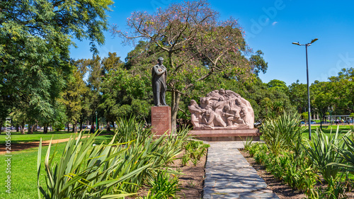 Quadro su tela Buenos Aires, Argentina  - MARCH 17, 2026: Monument to Taras Shevchenko in Tres