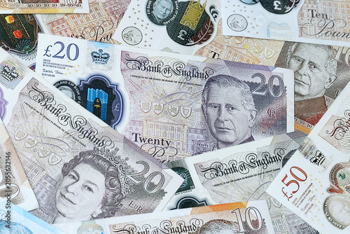 Obraz na płótnie British pound money bills in pile on table