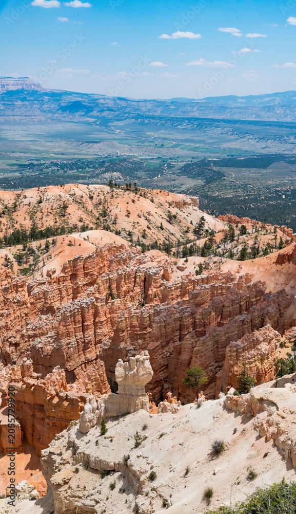 Fototapeta premium Bryce Canyon and beyond