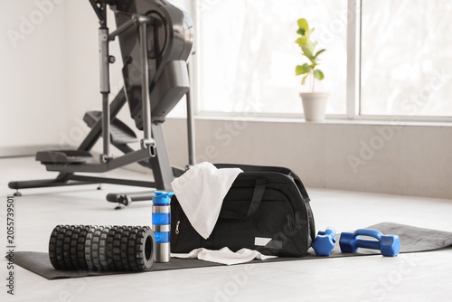 Home gym fitness equipment ...