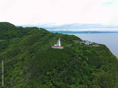 Obraz na plátne 和歌山県日高町の紀伊日御碕灯台を望む山頂風景の空撮