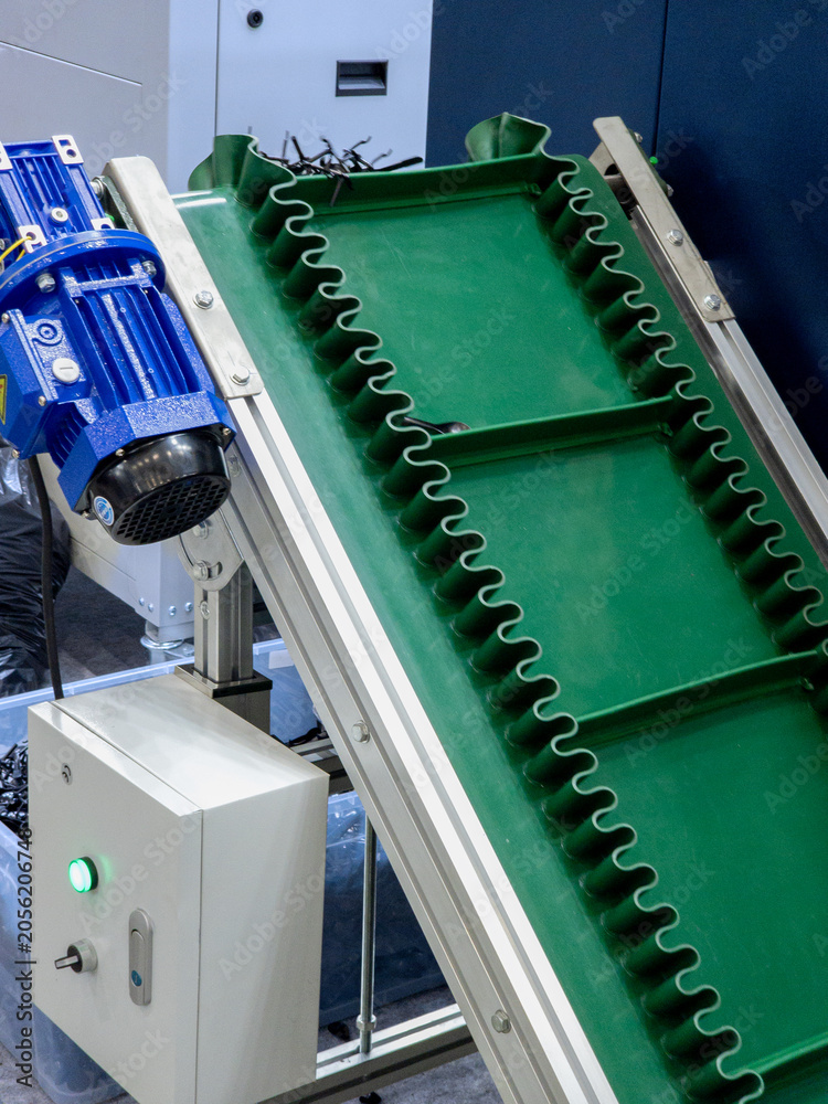 Εκτύπωση καμβά Industrial Inclined Conveyor Belt System with Green Rubber Sidewall Belt and Ele