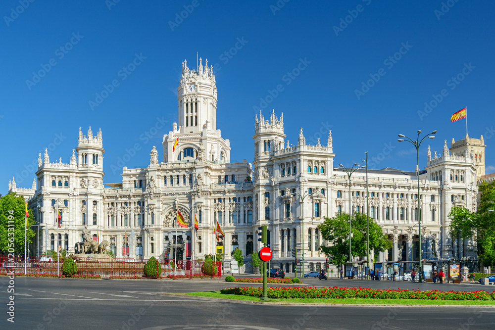 Obraz premium Awesome view of Cibeles Palace in Madrid, Spain