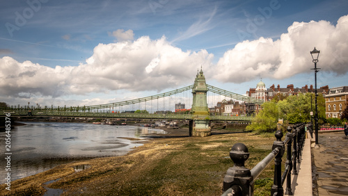 Obraz na płótnie LONDON - HAMMERSMITH – Hammersmith Bridge over the River Thames