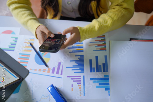 stock market graphs monitoring