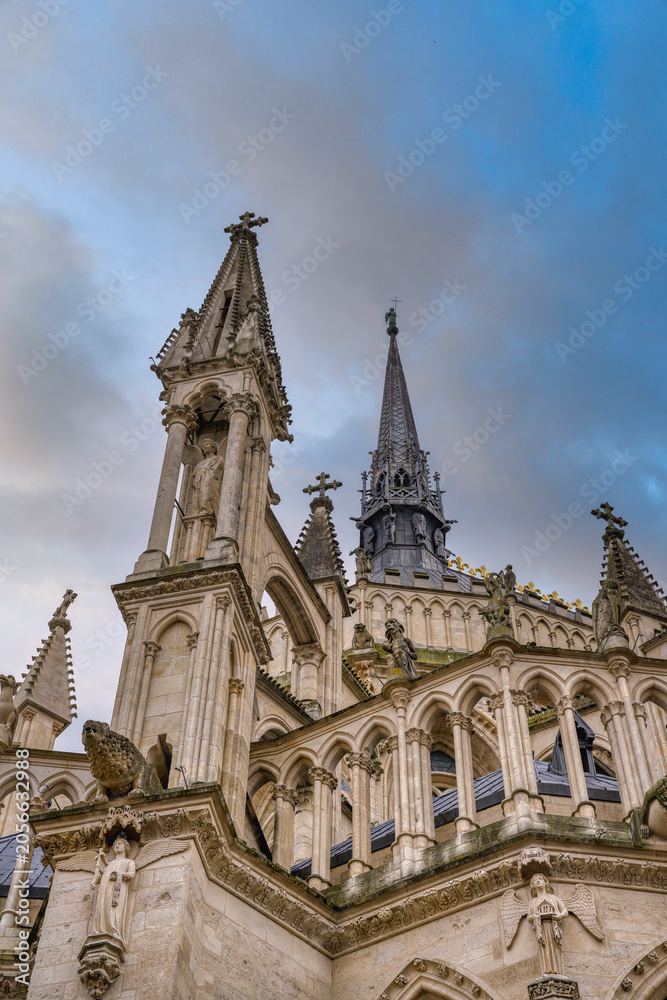 Obraz premium The Cathedral of Our Lady of Reims is a Catholic cathedral in the French city of Reims, in the Marne department, in the northeast of the country. The church is dedicated to Our Lady, the Virgin Mary.