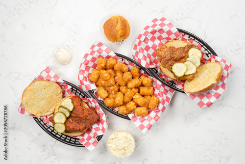 Fotografie Chicken sandwiches and tots
