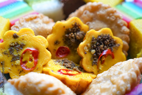 фотографія Traditional Malay Kuih Platter Assortment