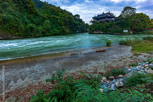 Canvas-taulu Panorama of Baopingkou and Fulong Temple in Dujiangyan, Chengdu, Sichuan, China