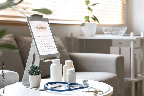 Digital tablet with march c...