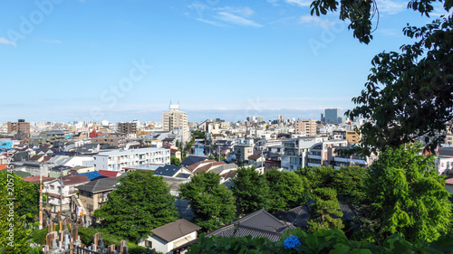 高台からの都市の眺め