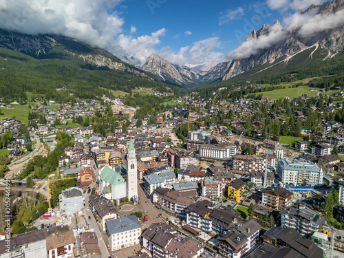 Foto defaultAerial view of Cortina d'Ampezzo, Italy