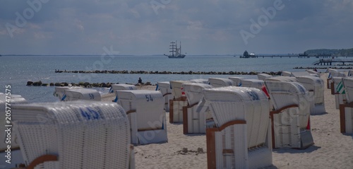 Ostseestrand mit Strandkörben