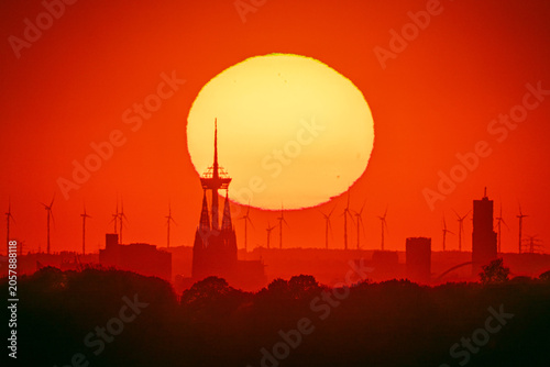 Photos Cologne against sunset, North Rhine Westphalia, Germany