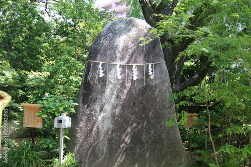 福岡市の鳥飼八幡宮の勝軍岩