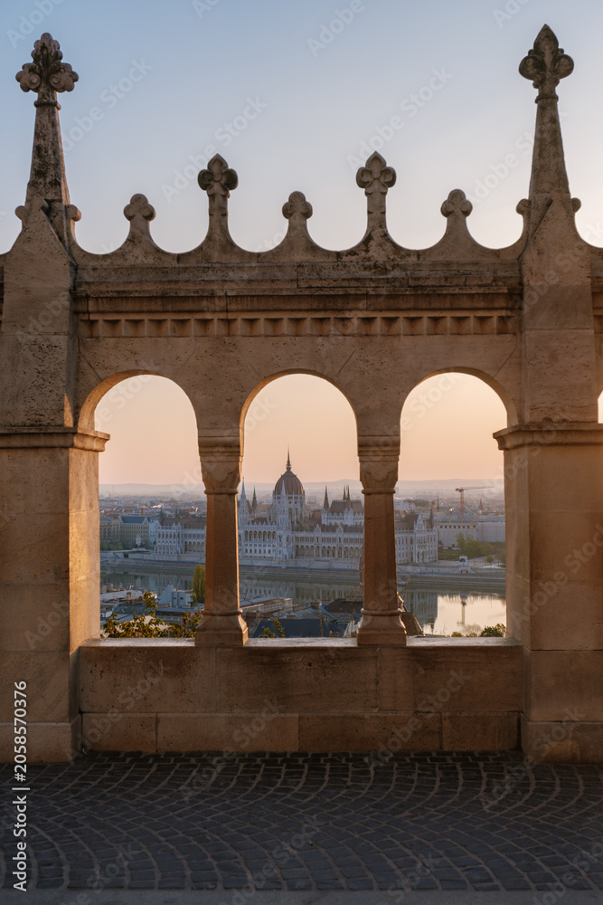 Fototapeta premium Scenic view of the Hungarian Parliament at sunset from Fisherman Bastion in Budapest