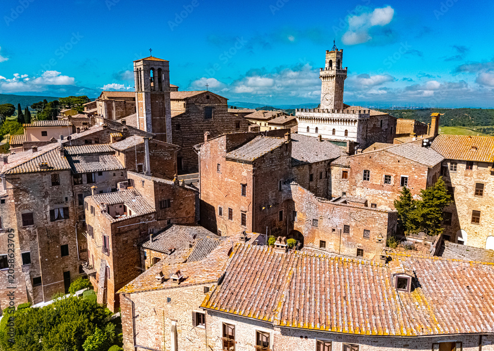 Naklejka premium Aerial view of Montepulciano,Tuscany, Italy