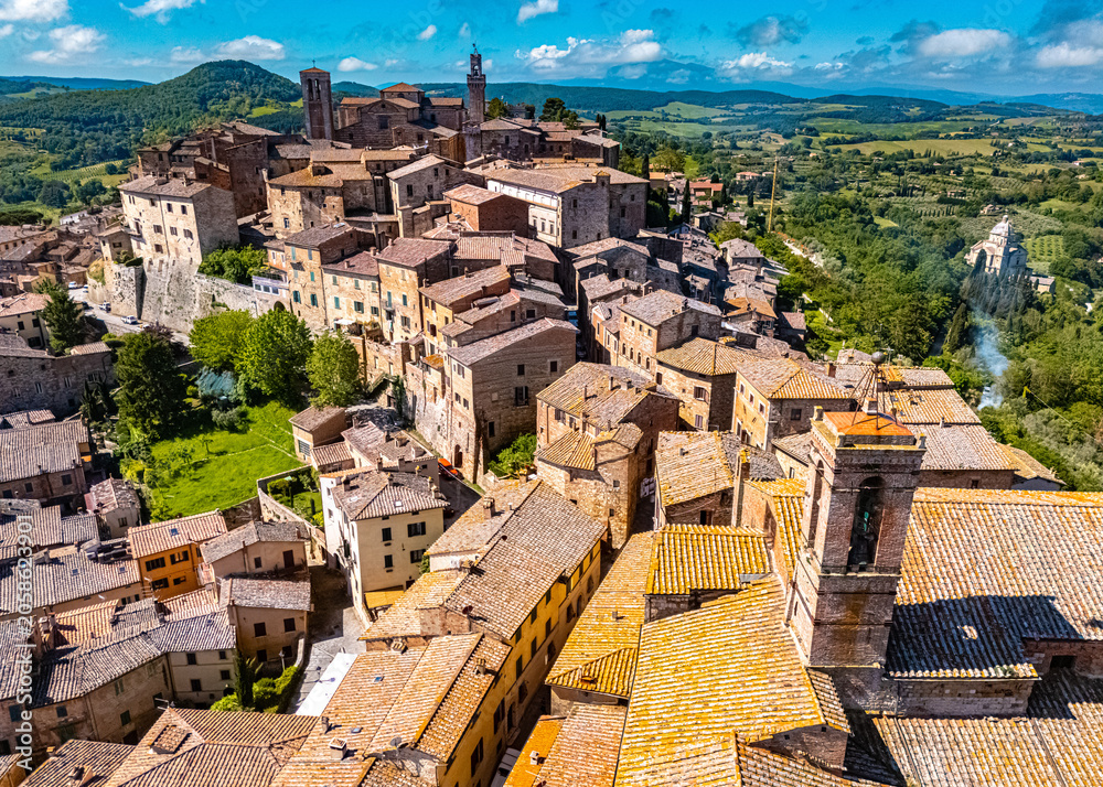Naklejka premium Aerial view of Montepulciano,Tuscany, Italy