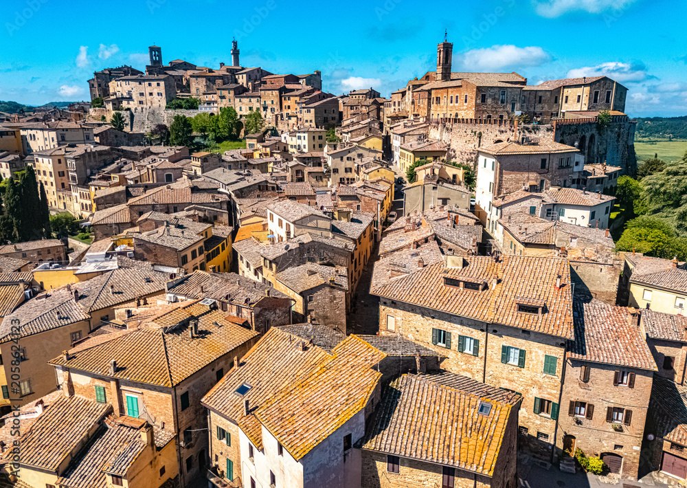 Naklejka premium Aerial view of Montepulciano,Tuscany, Italy