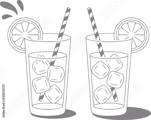 Photos Two refreshing iced drinks with lemon slices and straws