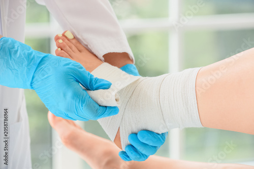 Medical professional applyi...