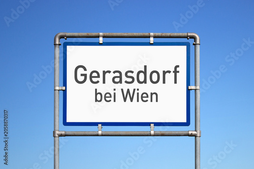 Ortseinfahrt, Schild, Gerasdorf bei Wien, Niederösterreich, (Symbolbild)