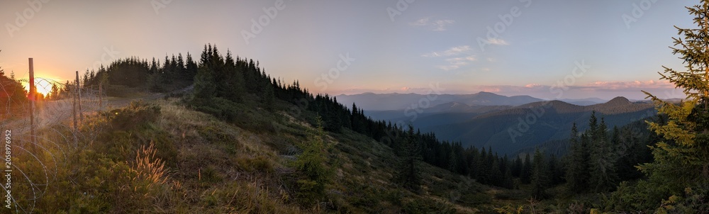 Fototapeta premium sunrise in the mountains