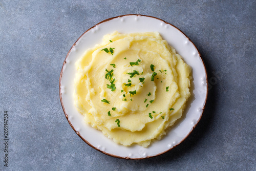 Creamy Homemade Mashed Pota...