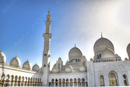 фотографія mosque in abu dhabi united arab emirates